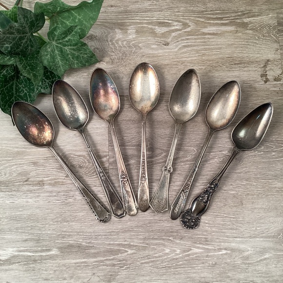 Collection of 7 Vintage Silver Teaspoons - Picture 1 of 16